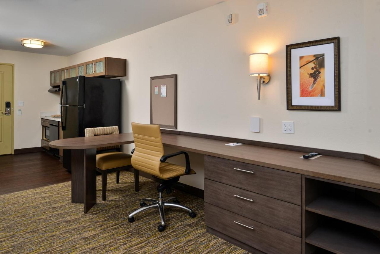 Candlewood - By Ihg Hotel 2*
